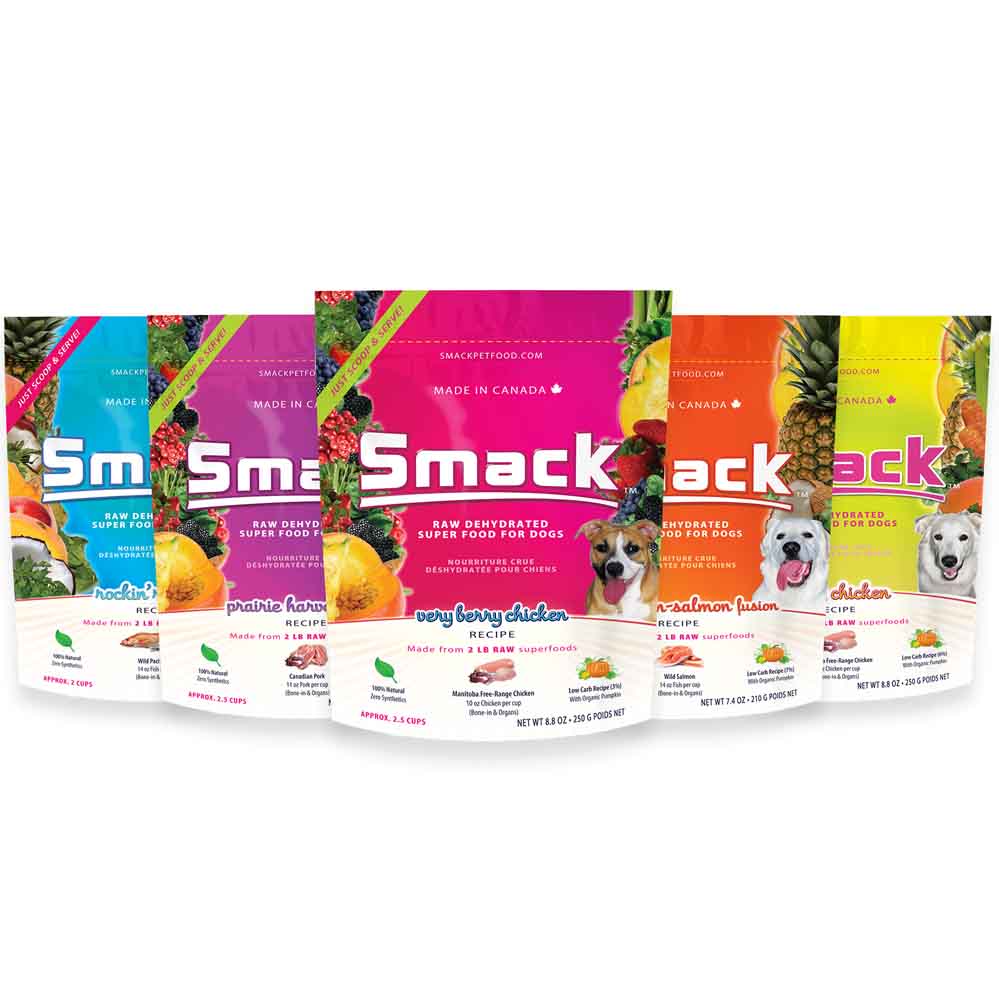 Smack Very Berry Chicken Raw Dehydrated Dog Food