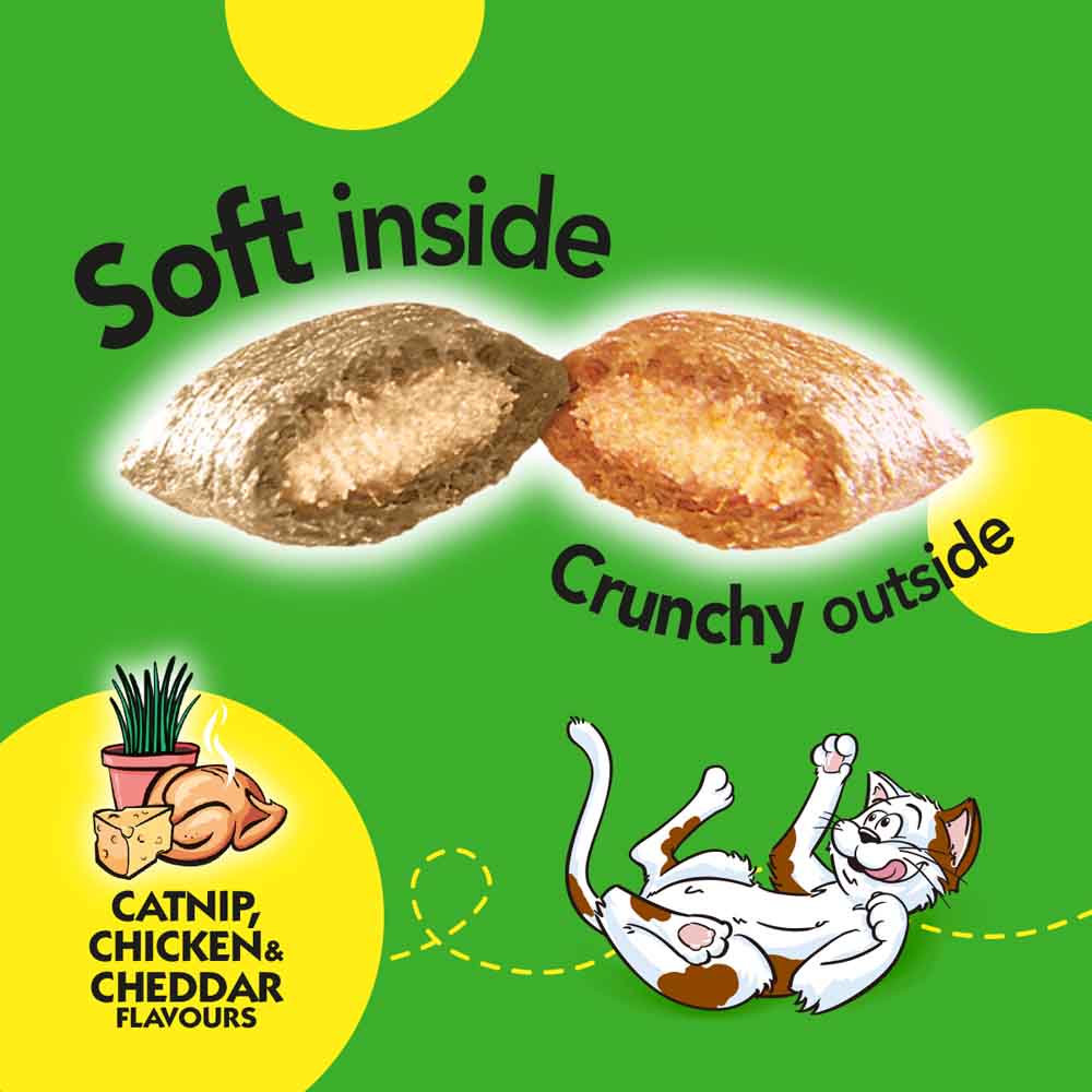 "Temptations Mixups Catnip, Chicken & Cheddar Cat Treats 75g"